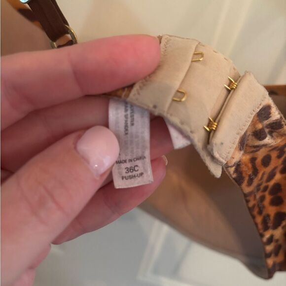 Victoria's Secret Animal Print Bra - Picture 5 of 5